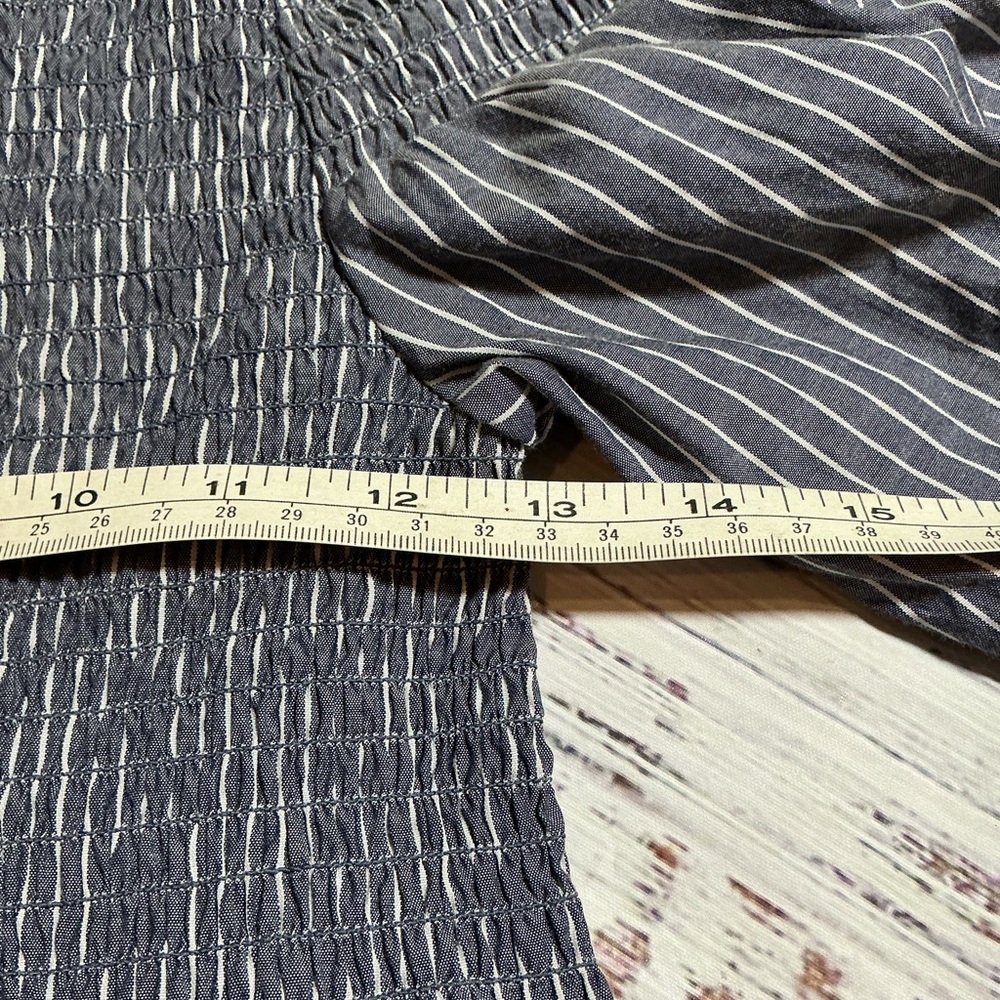 American Eagle Outfitters off-the-shoulder striped blouse. Size S. - Picture 8 of 10